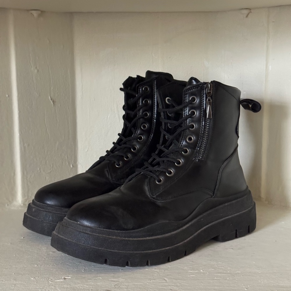 Black Lace-Up Boots